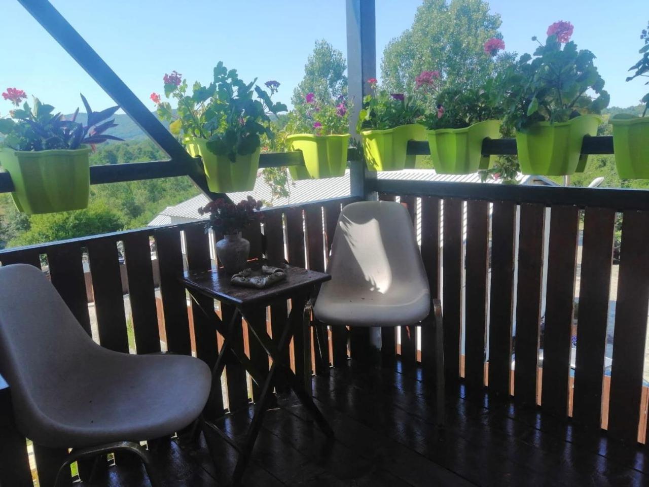 Collias Hotel Хорезу Екстериор снимка