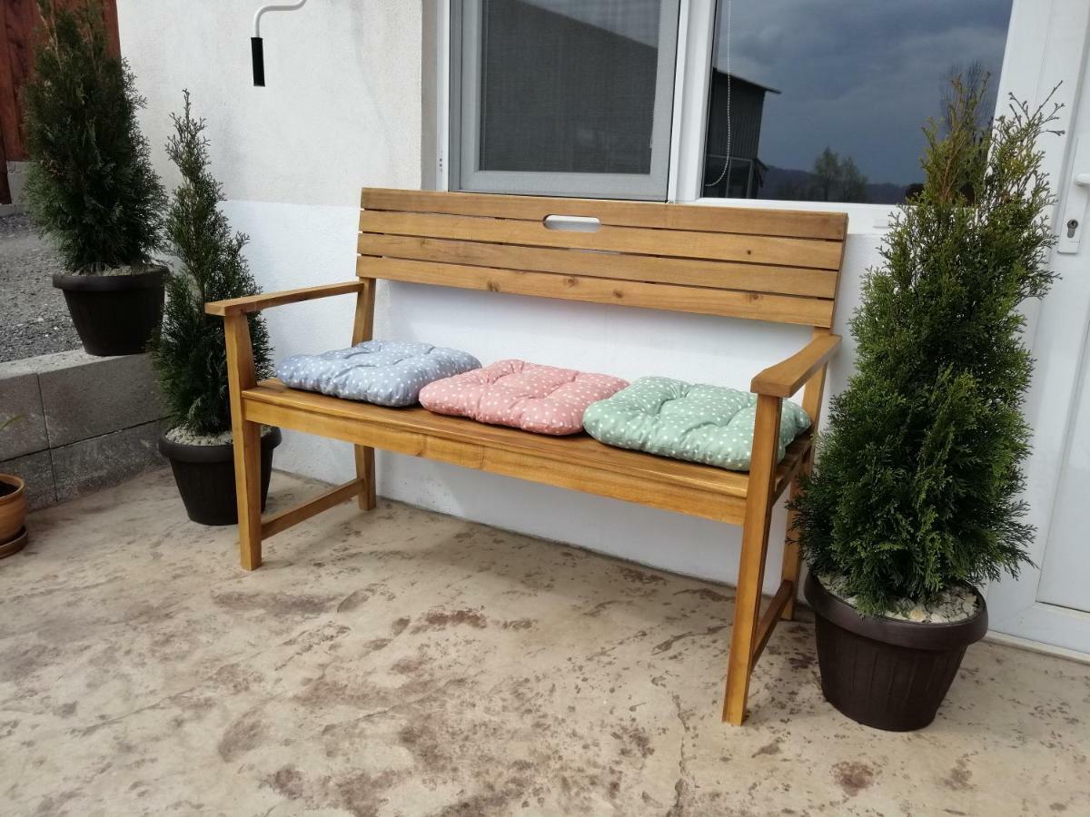 Collias Hotel Хорезу Екстериор снимка
